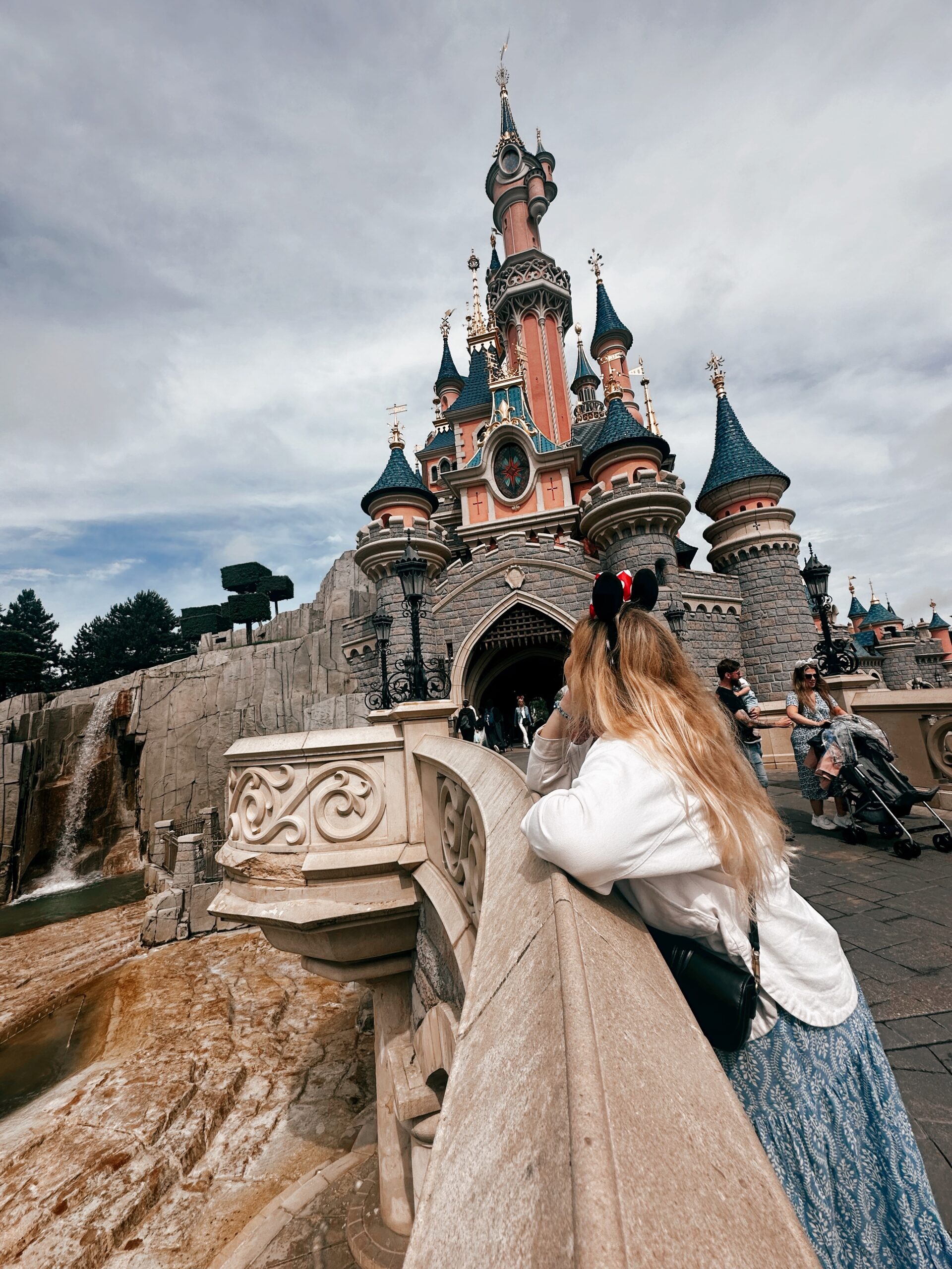 Jak zaplanować podróż do Disneylandu?