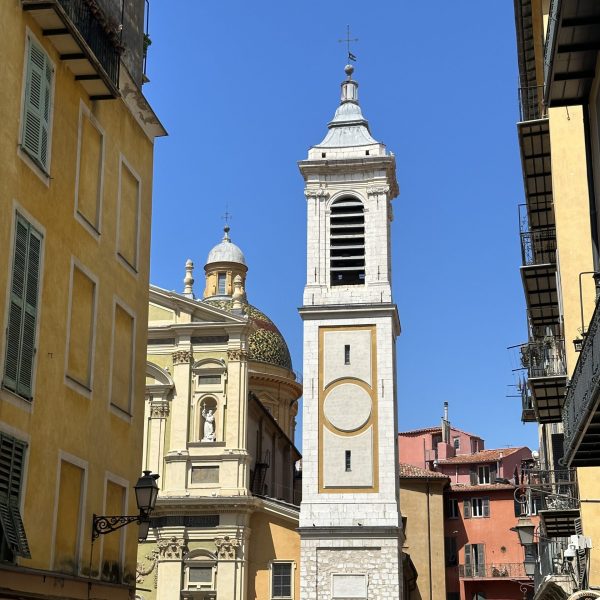 Nicea – co&nbsp;warto zobaczyć? Atrakcje, plaże, miejsca w&nbsp;okolicy